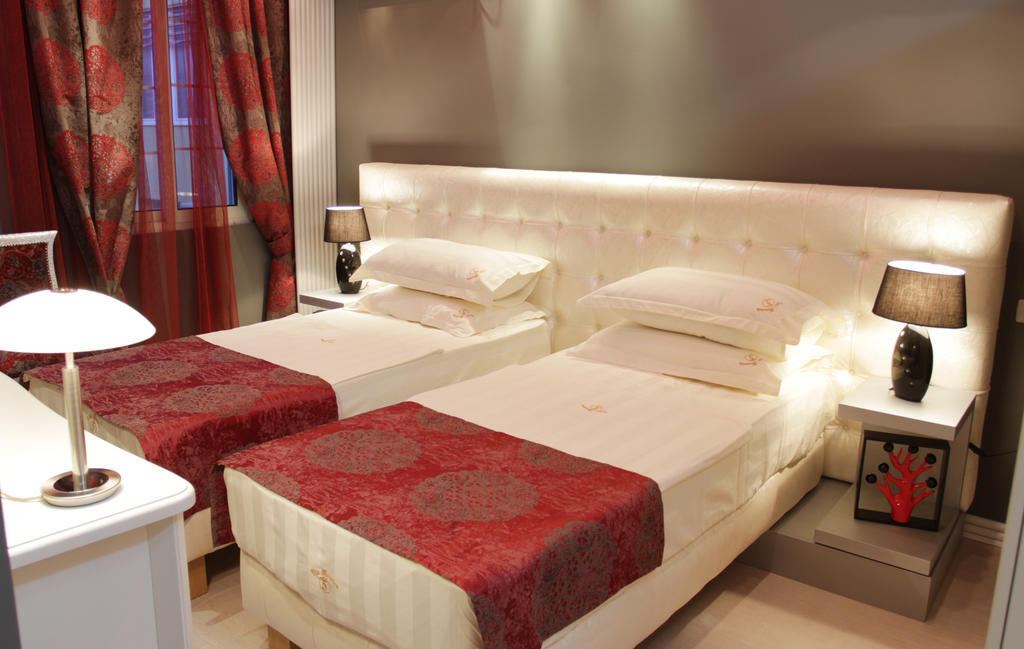 Hotel Boutique Vila Fernando Tirana Habitación foto