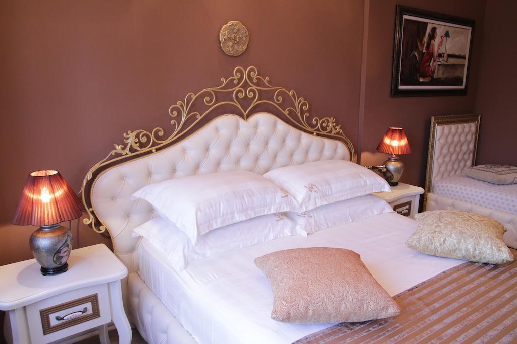 Hotel Boutique Vila Fernando Tirana Habitación foto